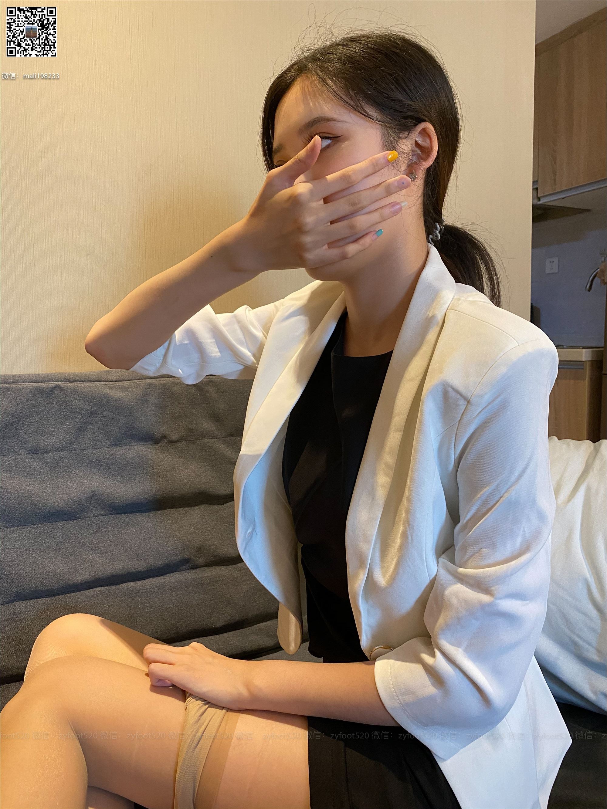 ISS系列 054 欣欣 白西装